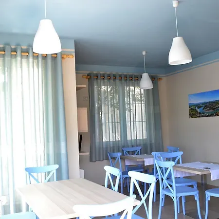 Open Doors שקודר