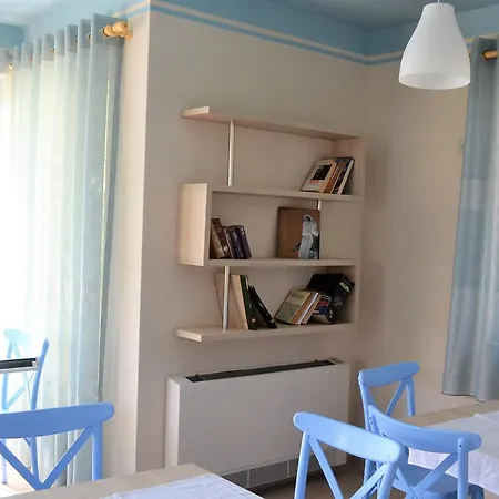 Open Doors שקודר